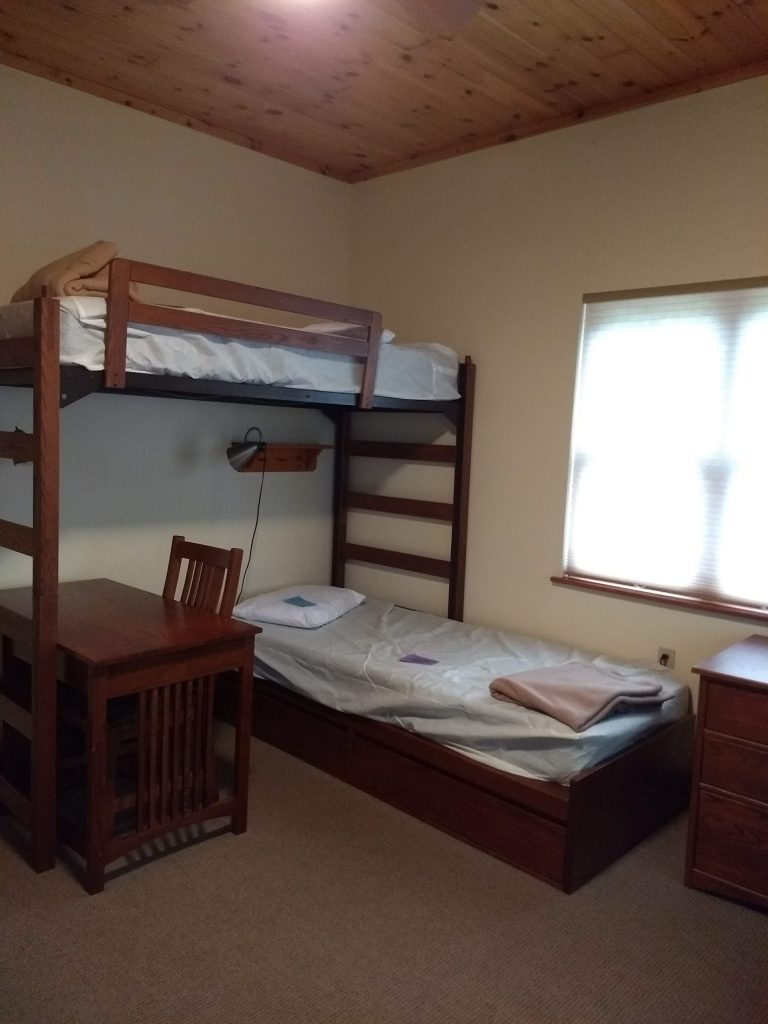 High loft bed in 4-bed rooms, dresser for high loft